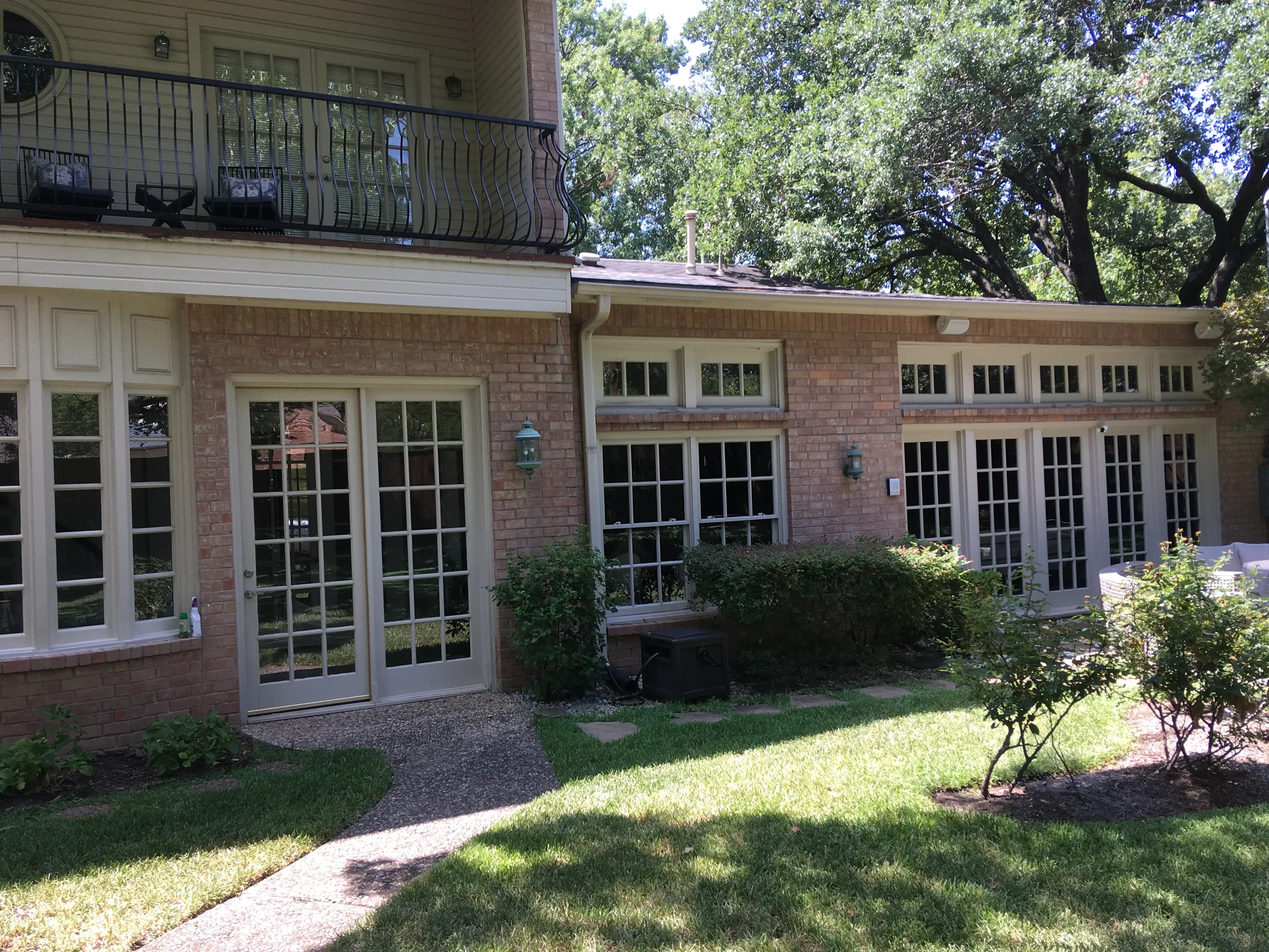 Before and after window cleaning